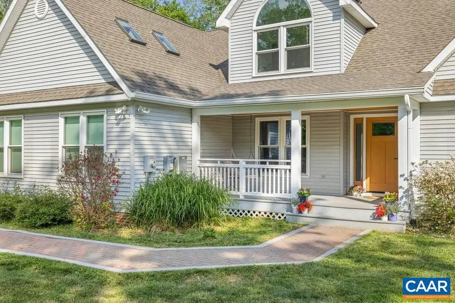 881 Oak Creek Rd, Palmyra, VA 22963 - #3