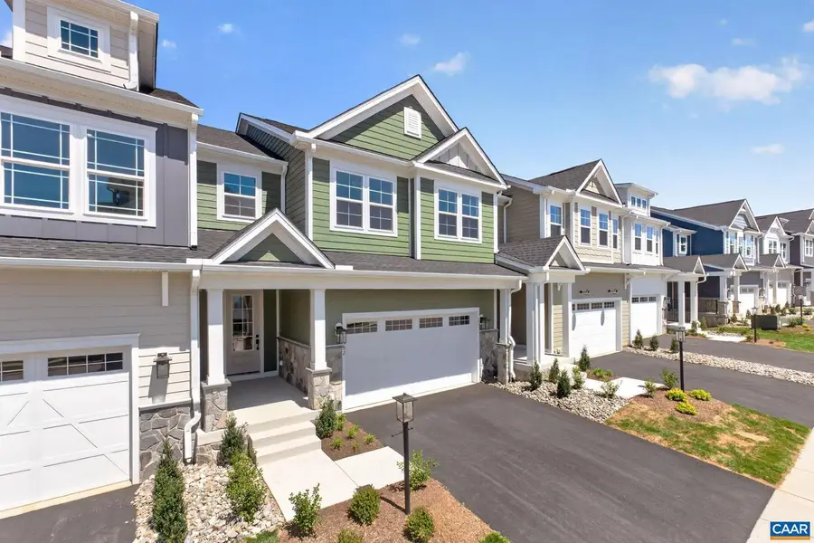 1392 Marcella St, Charlottesville, VA 22911 - #2
