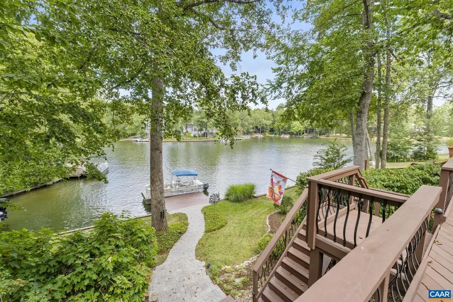 4 Lakeview Cir, Palmyra, VA 22963 - #2