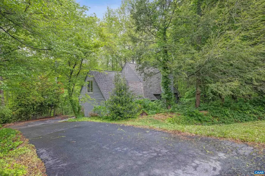 1621 Shady Grove Ct, Charlottesville, VA 22902 - #2