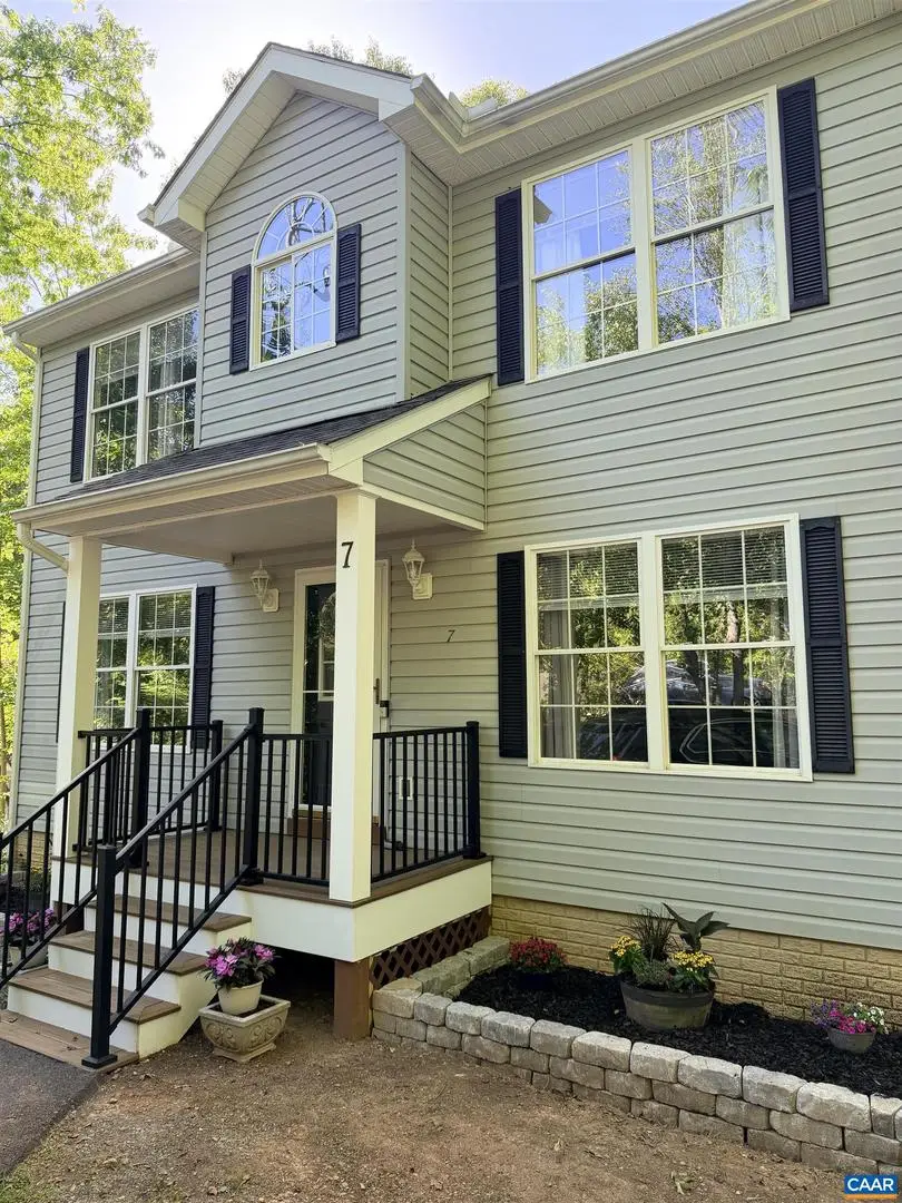 7 Ashcake Ter, Palmyra, VA 22963 - #1