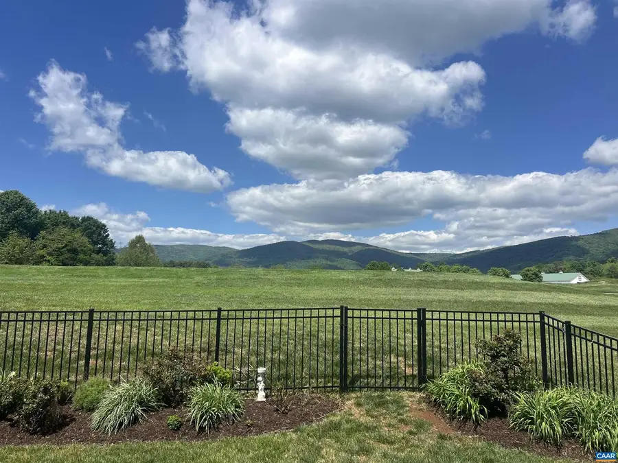 616 Baywick Cir, Crozet, VA 22932 - #2