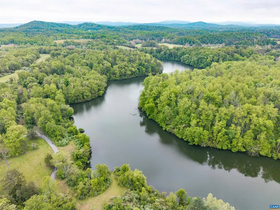 2068 Lakeside Dr, Charlottesville, VA 22901 - #2