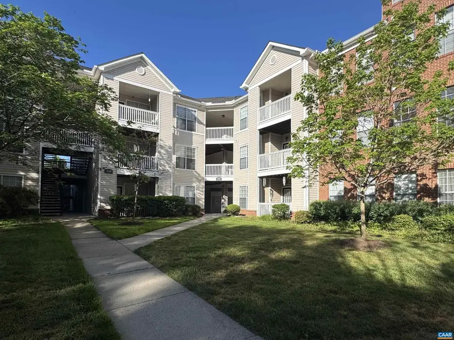 300 Riverbend Dr #2a, Charlottesville, VA 22911 - #2