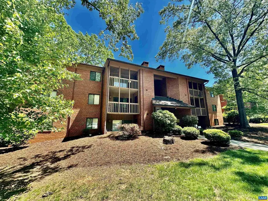 103 Turtle Creek Rd #11, Charlottesville, VA 22901 - #2