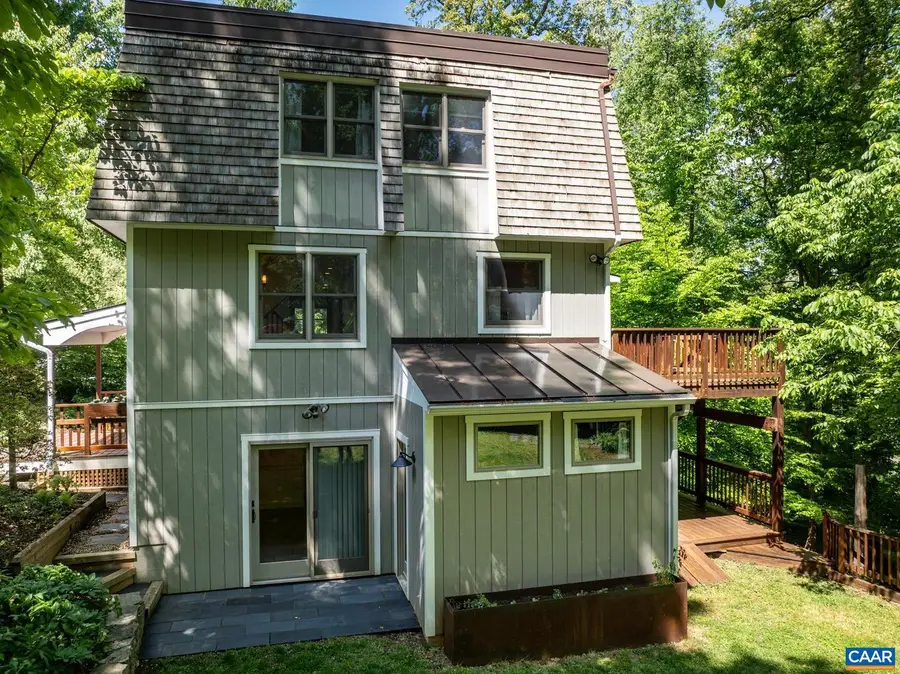 1832 Yorktown Dr, Charlottesville, VA 22901 - #2