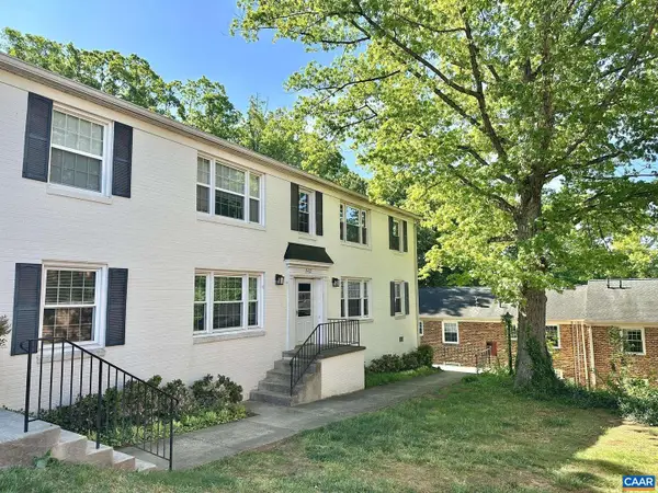2412 Barracks Pl #3, CHARLOTTESVILLE, VA 22901