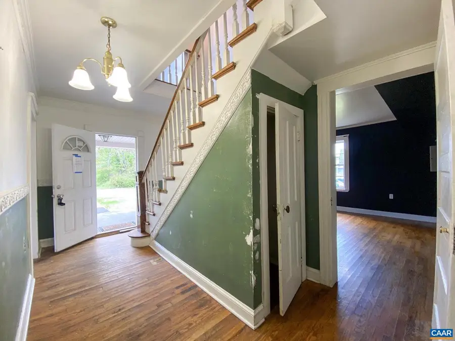 405 E King St, Gordonsville, VA 22942 - #3