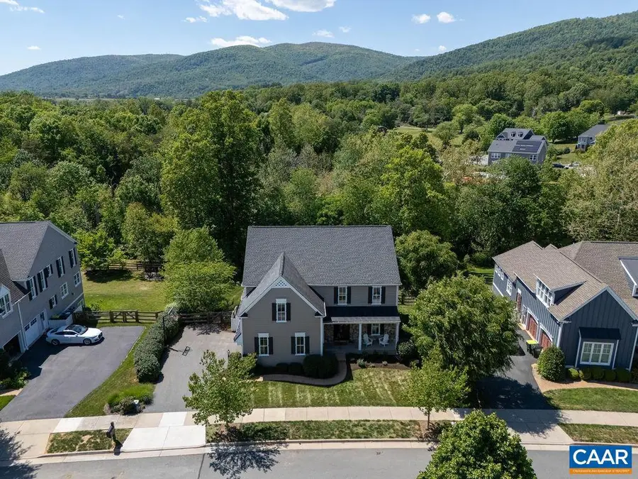 6598 Welbourne Ln, Crozet, VA 22932 - #2