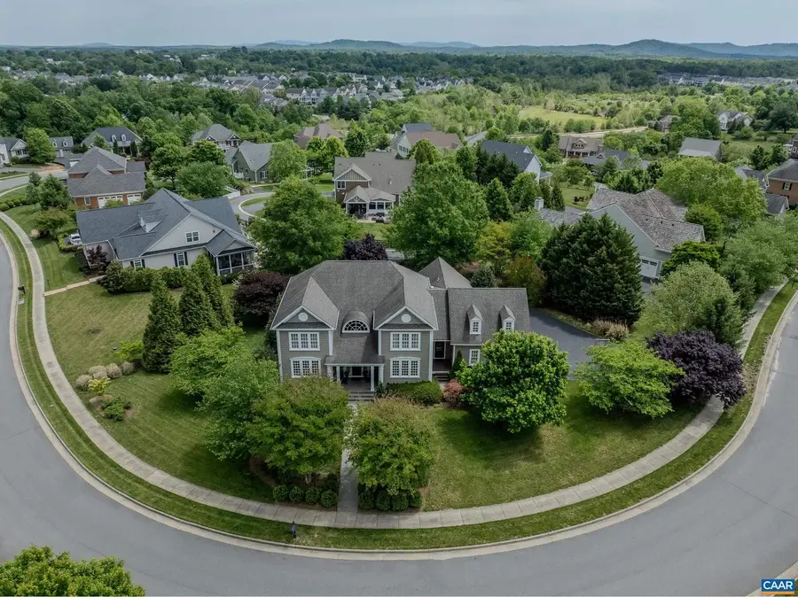 6532 Woodbourne Ln, Crozet, VA 22932 - #2