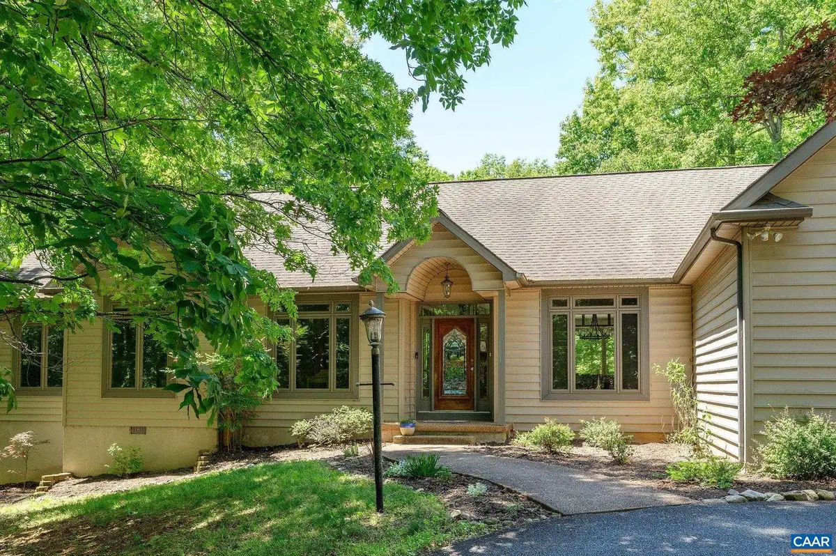 458 Fieldstone Dr, Keswick, VA 22947 - #1