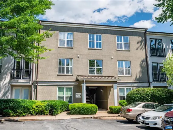765 Walker Sq #2d, CHARLOTTESVILLE, VA 22904