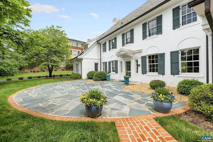 410 White Gables Ln, Charlottesville, VA 22903 - #3