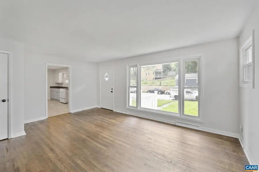 2552 Woodland Dr, Charlottesville, VA 22903 - #3
