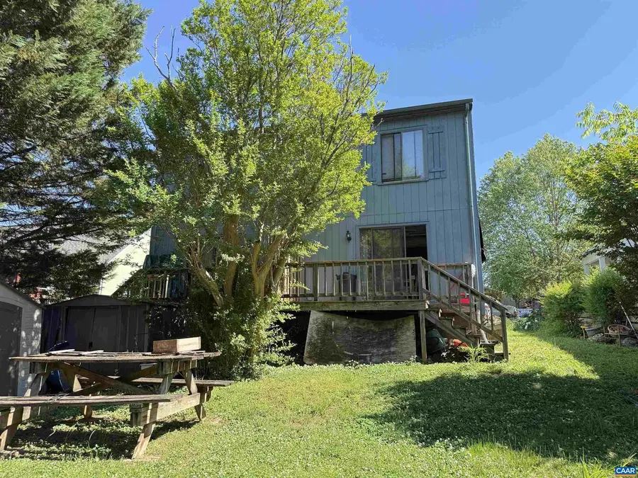 1108 Myrtle St, Charlottesville, VA 22911 - #2