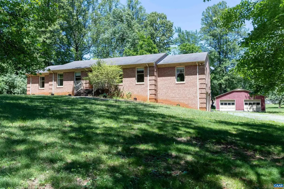 570 Forrest Rd, Charlottesville, VA 22902 - #1