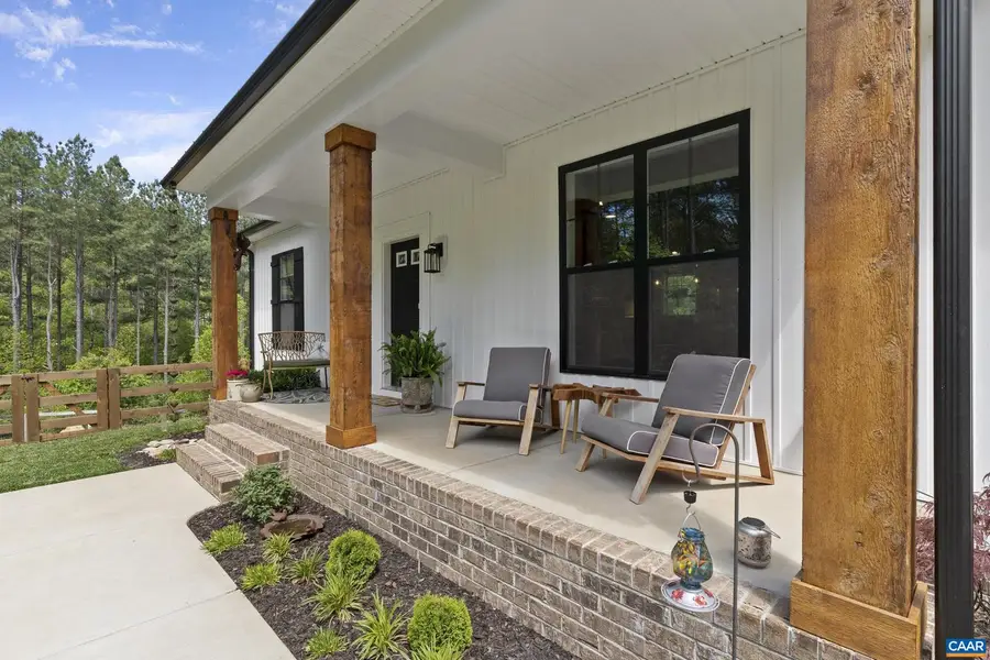 137 Forest Ridge Ln, Scottsville, VA 24590 - #3