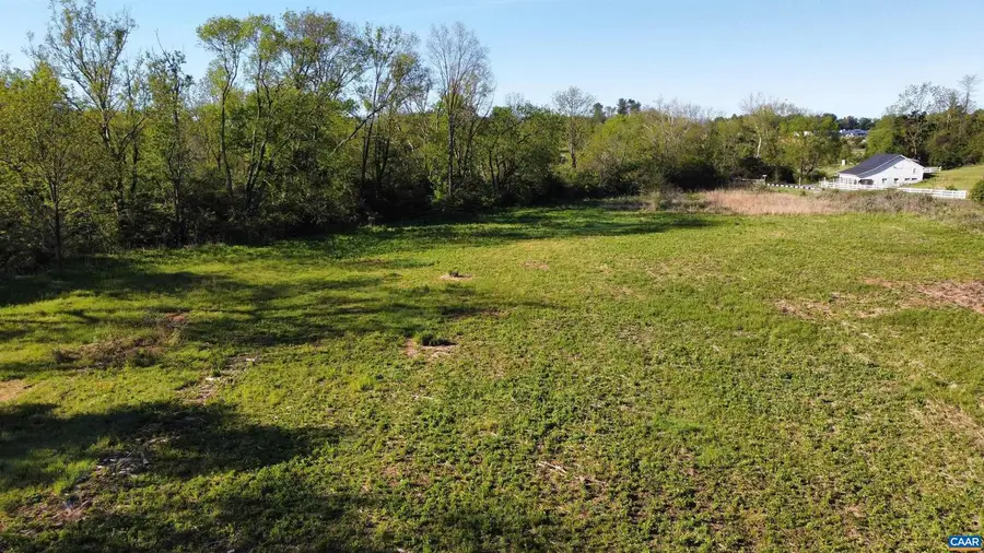 113 Rockfish Rd, Waynesboro, VA 22980 - #2