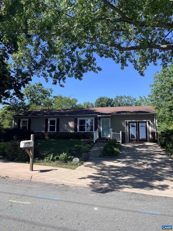 213 Oak St, CHARLOTTESVILLE, VA 22902