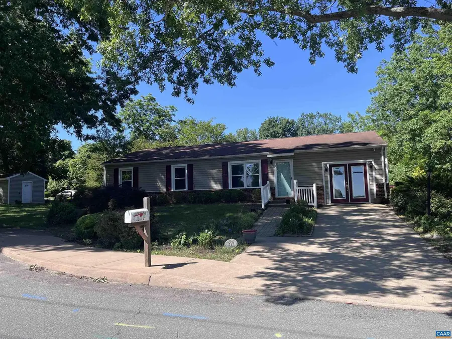 213 Oak St, Charlottesville, VA 22902 - #3