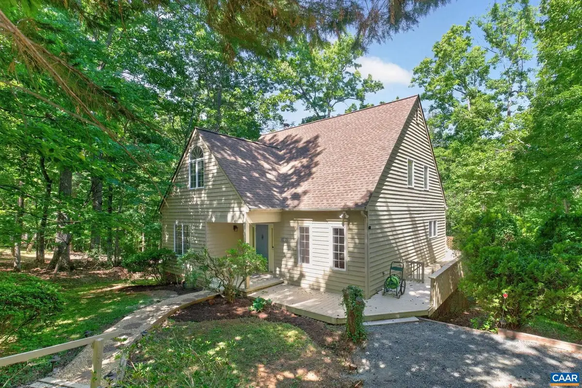 255 Homestead Ln, Charlottesville, VA 22902 - #1