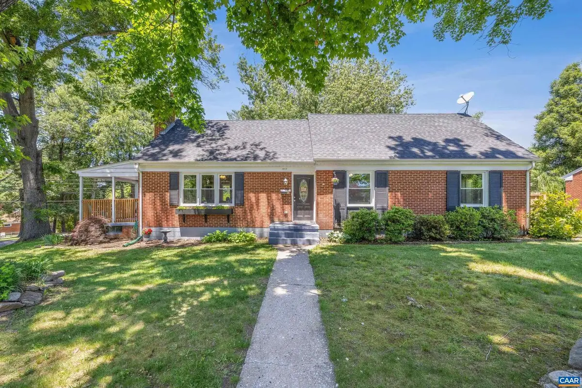 1317 Ridge Cir, Waynesboro, VA 22980 - #1