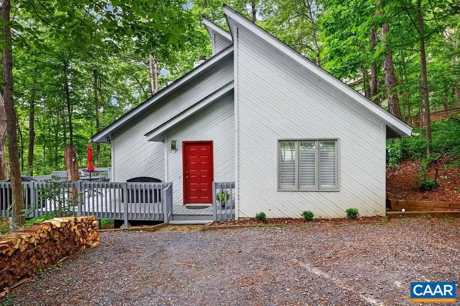 25 Hickorynut Rd, Roseland, VA 22967 - #2