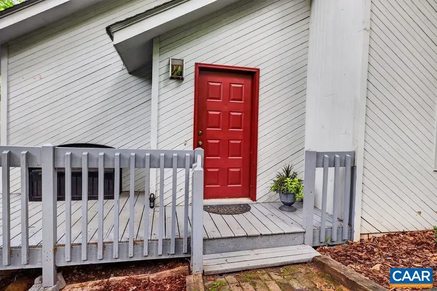 25 Hickorynut Rd, Roseland, VA 22967 - #3