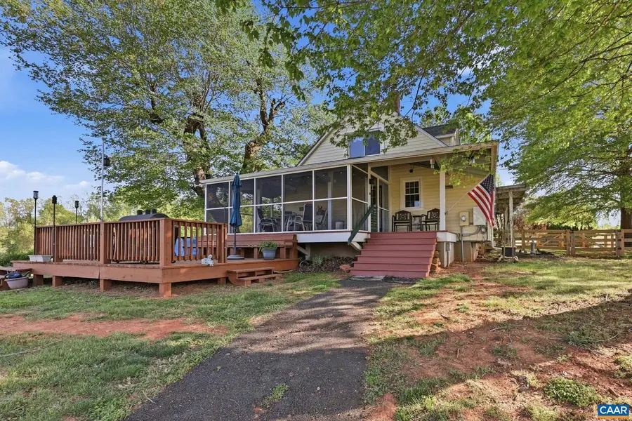 334 Pump Rd, New Canton, VA 23123 - #2