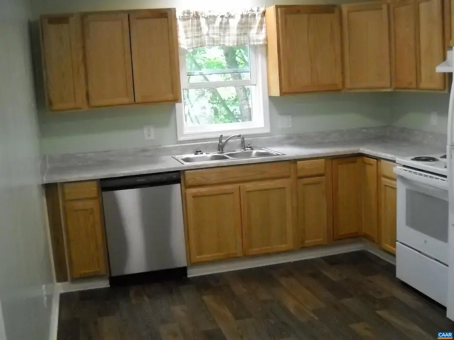548 East River Rd, Fork Union, VA 23055 - #3