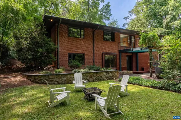 1933 Blue Ridge Rd, CHARLOTTESVILLE, VA 22903