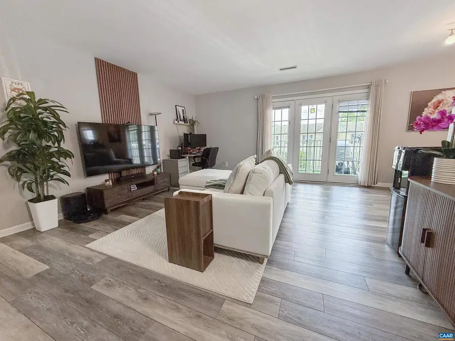 1354 Villa Ct #d, Charlottesville, VA 22903 - #2