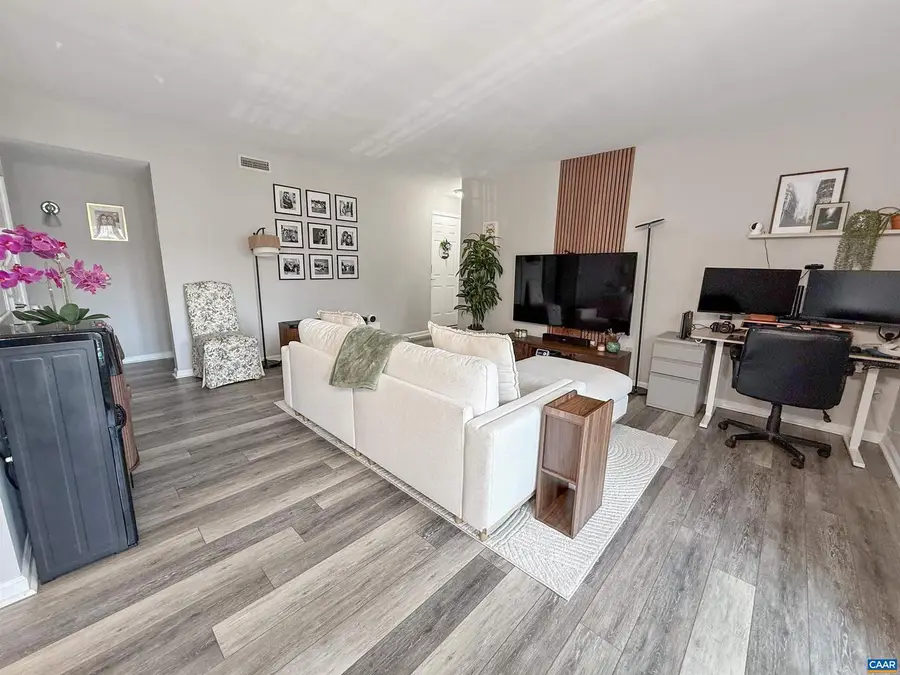 1354 Villa Ct #d, Charlottesville, VA 22903 - #3