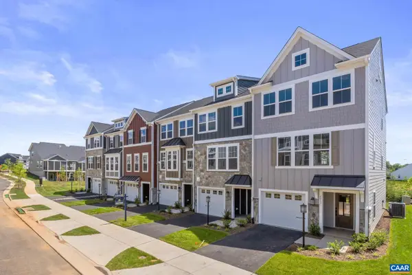 274 Gibraltar Dr, WAYNESBORO, VA 22980