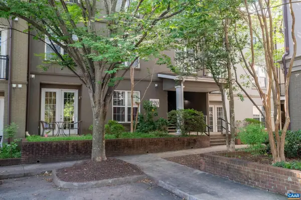 720 Walker Sq #3b, CHARLOTTESVILLE, VA 22903