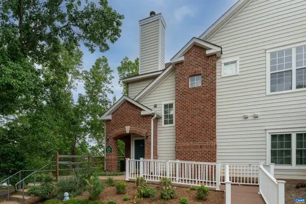 1055 Weybridge Ct, CHARLOTTESVILLE, VA 22911