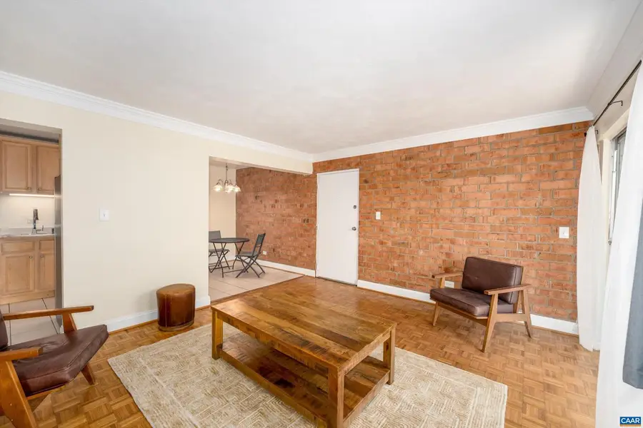 1800 Jefferson Park Ave #5, Charlottesville, VA 22903 - #2