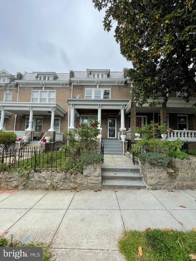 707 Otis Pl Nw, Washington, DC 20010 - Image #1