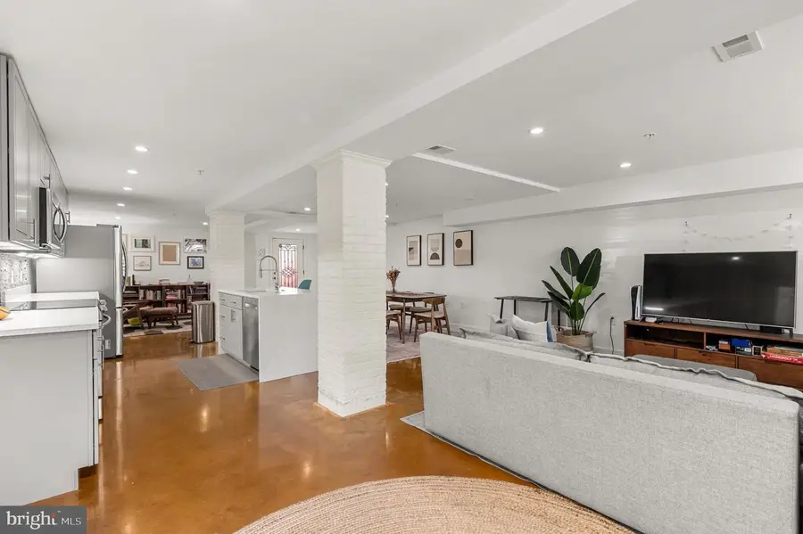 1239 Simms Pl Ne #5, Washington, DC 20002 - #3