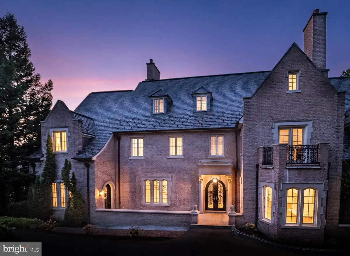 4825 Dexter Ter Nw, Washington, DC 20007 - Image #1