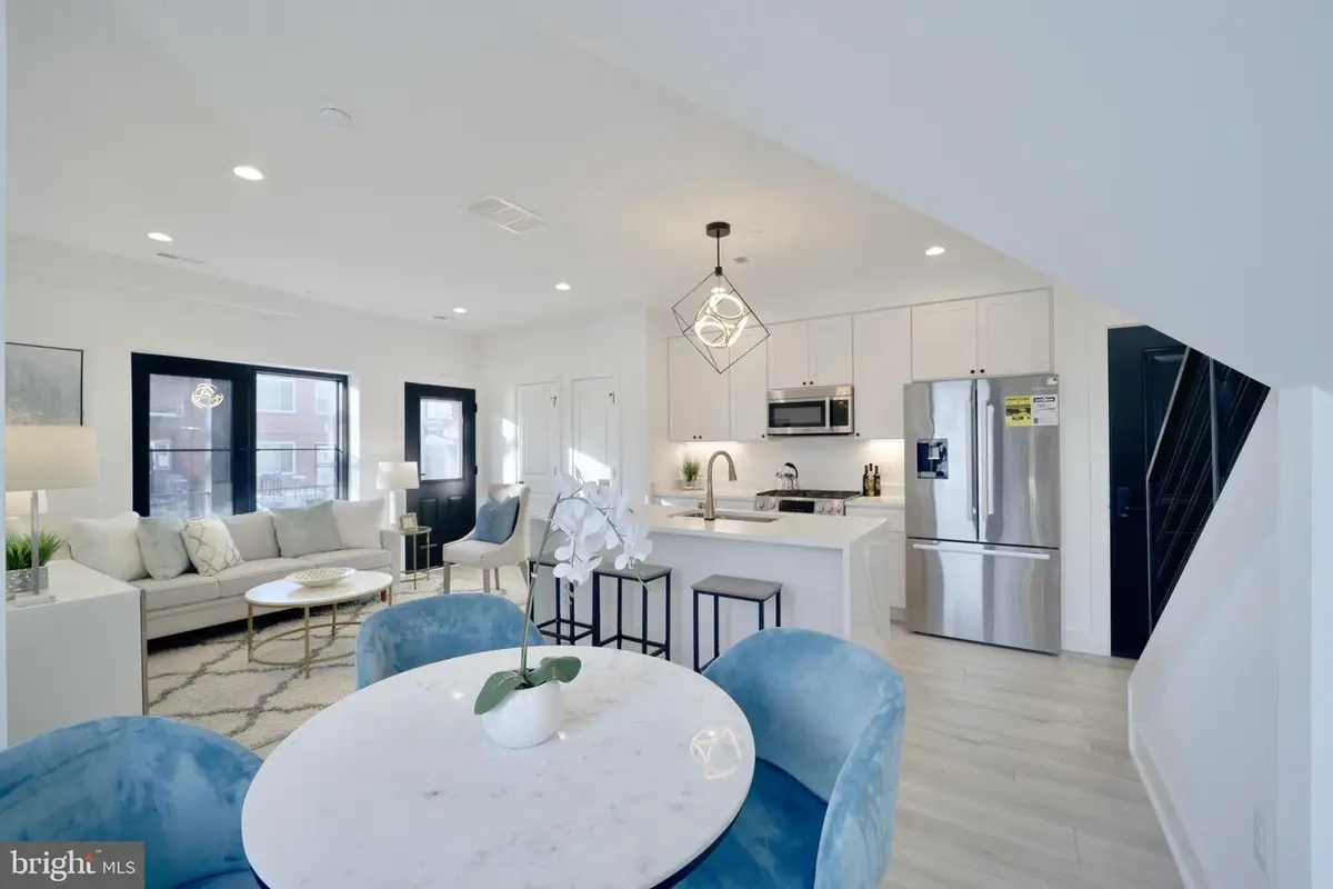 1619 Isherwood St Ne #4, Washington, DC 20002 - Image #1