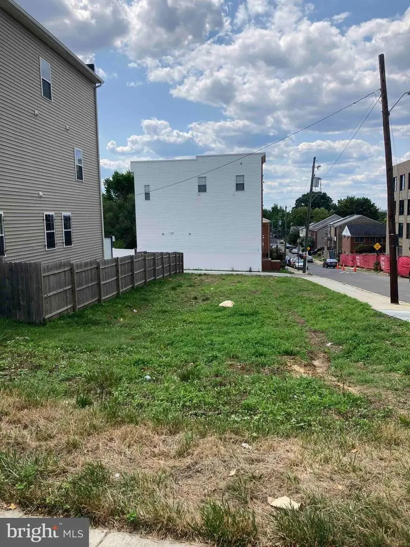 24th Pl Se, Washington, DC 20020 - Image #1