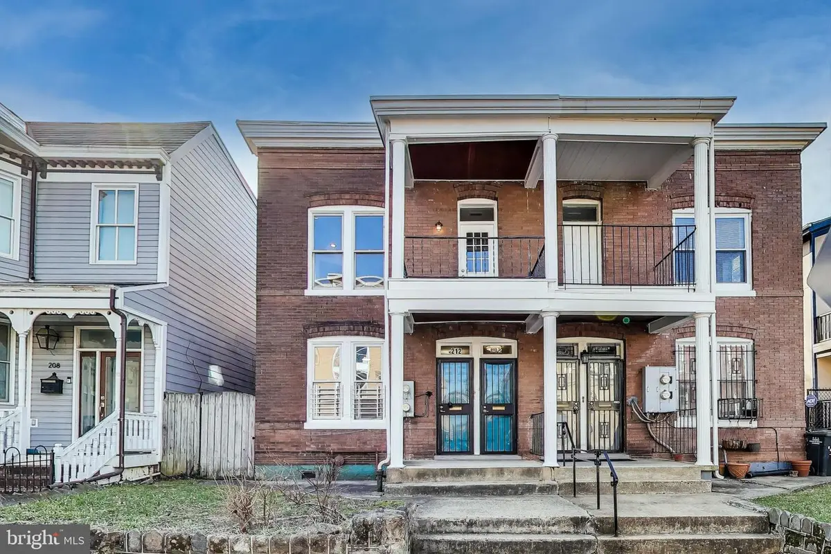 212 Elm St Nw, Washington, DC 20001 - Image #1