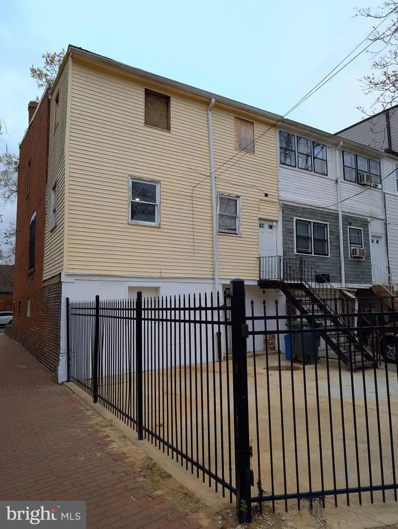 709 Princeton Pl Nw, Washington, DC 20010 - Image #3