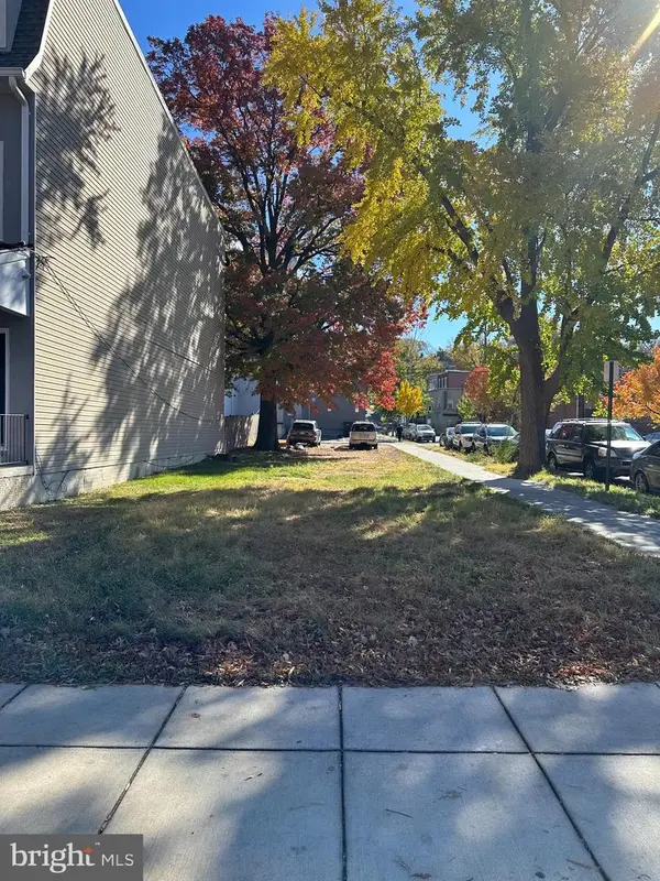 2324 Shannon Pl Se, WASHINGTON, DC 20020