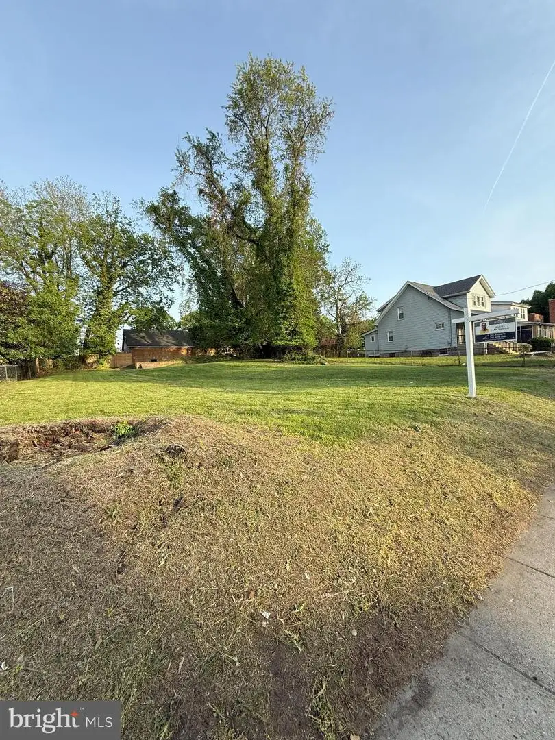 Address Withheld By Seller, Washington, DC 20032 - #2