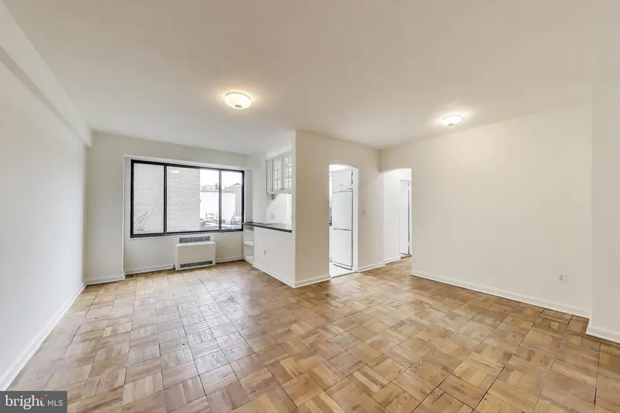 1 Scott Cir Nw #121, Washington, DC 20036 - Image #2