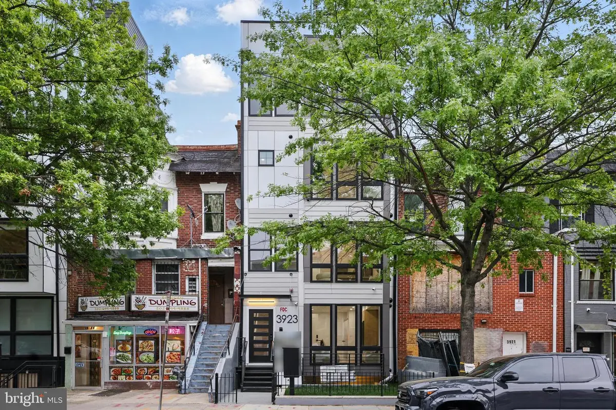 3923 14th St Nw #1, Washington, DC 20011 - Image #1