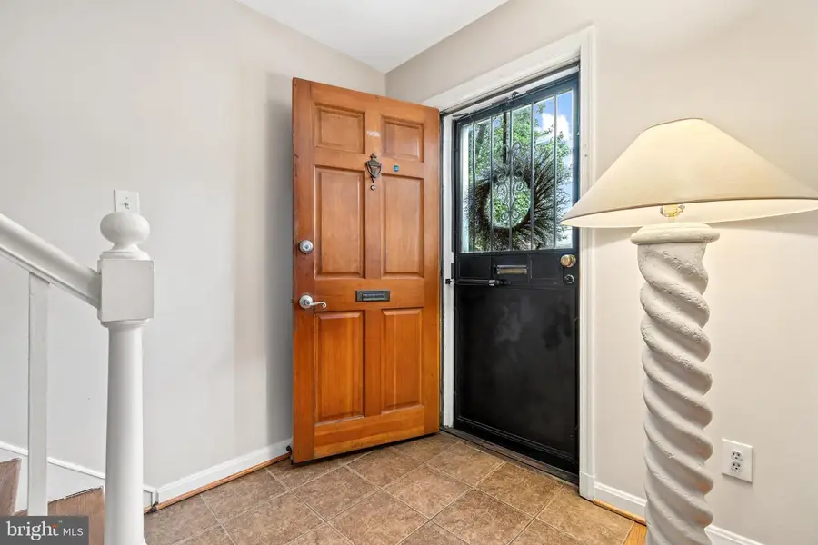 3817 V St Se, Washington, DC 20020 - Image #2