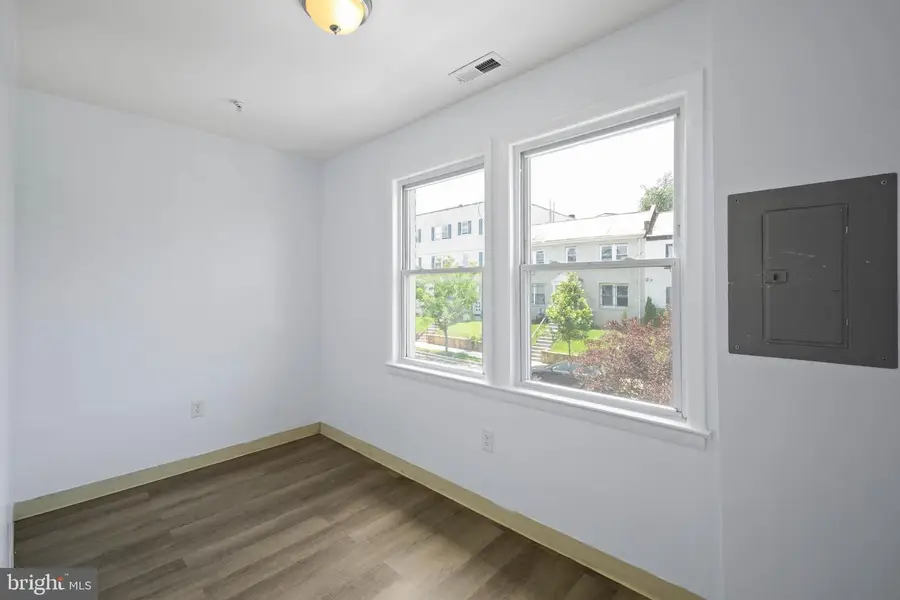 1254 Meigs Pl Ne, Washington, DC 20002 - Image #3